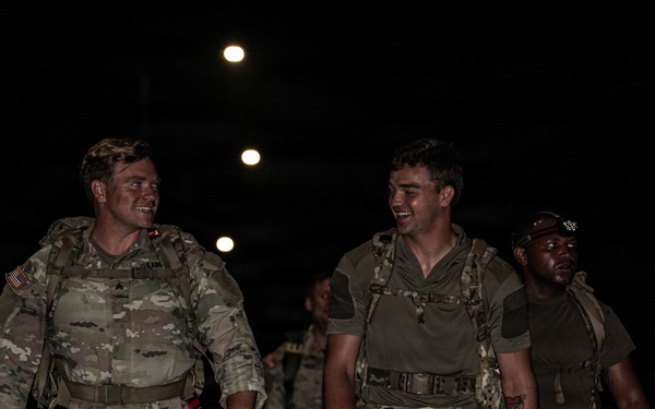 Fort Bragg brings Soldiers together for Danish Flyver Ruck March