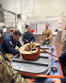 SIMA Norfolk Sailors Receive High in Demand Training on Watertight Closures