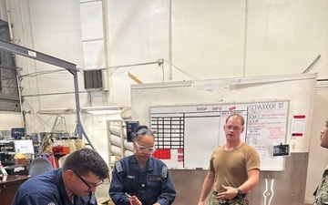 SIMA Norfolk Sailors Receive High in Demand Training on Watertight Closures