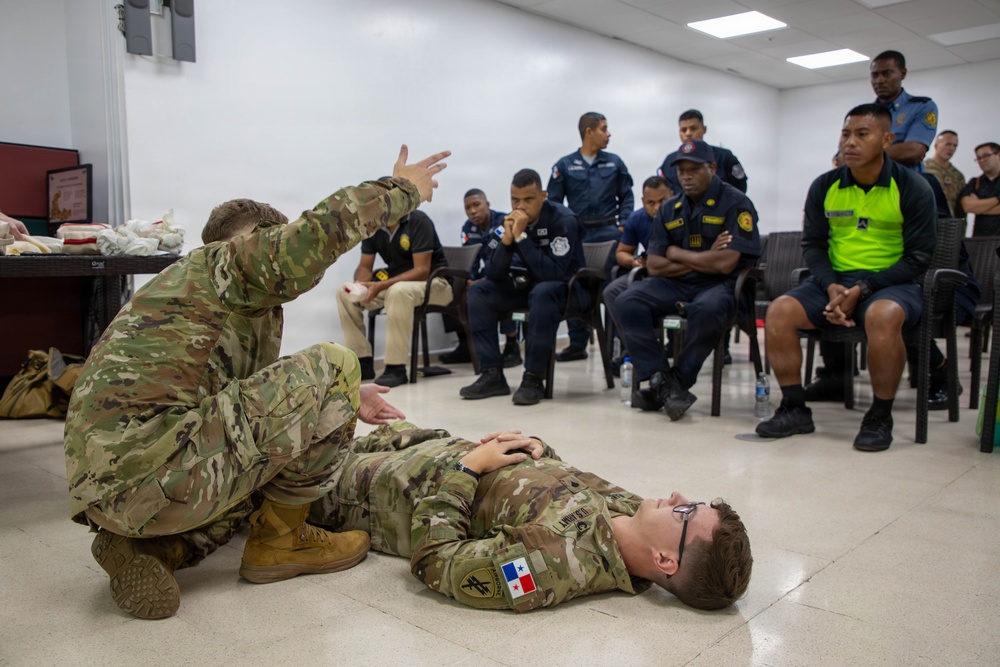 U.S. Army and Panamanian Security Forces train in Tactical Combat Casualty Care