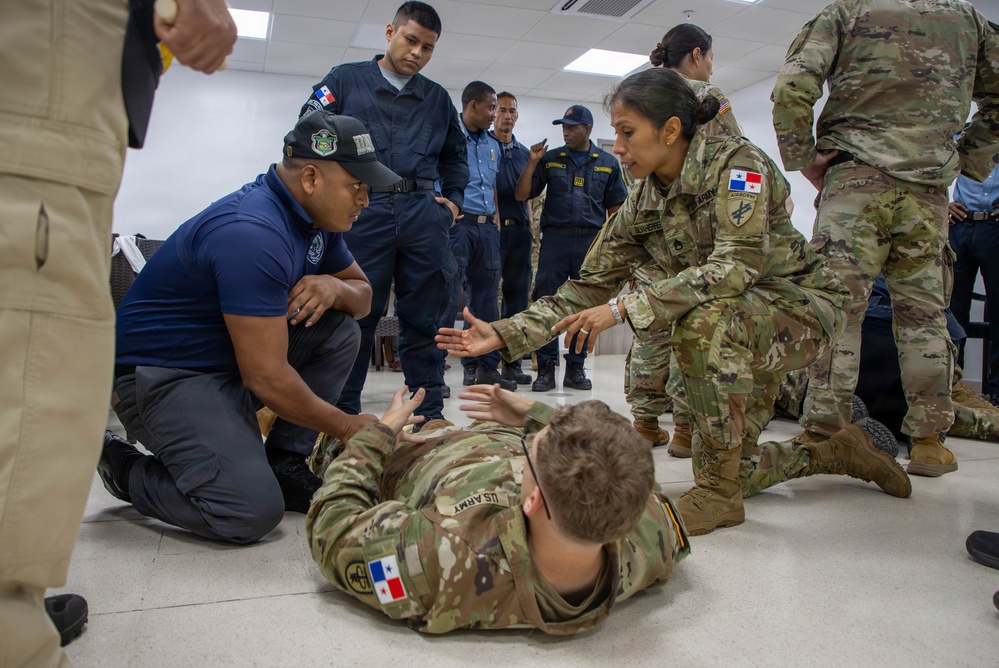U.S. Army and Panamanian Security Forces train in Tactical Combat Casualty Care