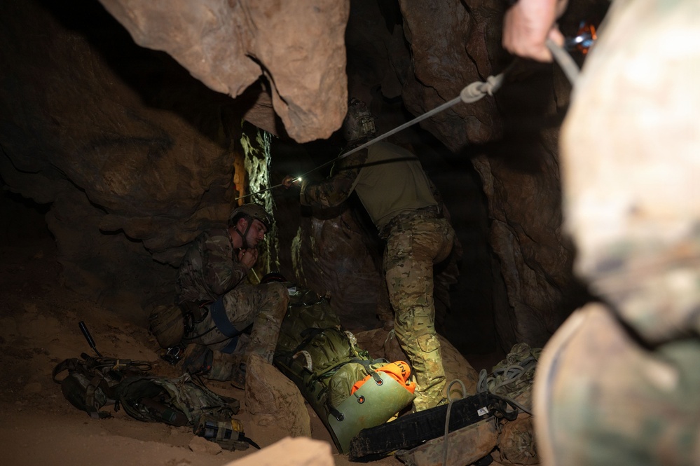 Combat Leader Course Cave CSAR