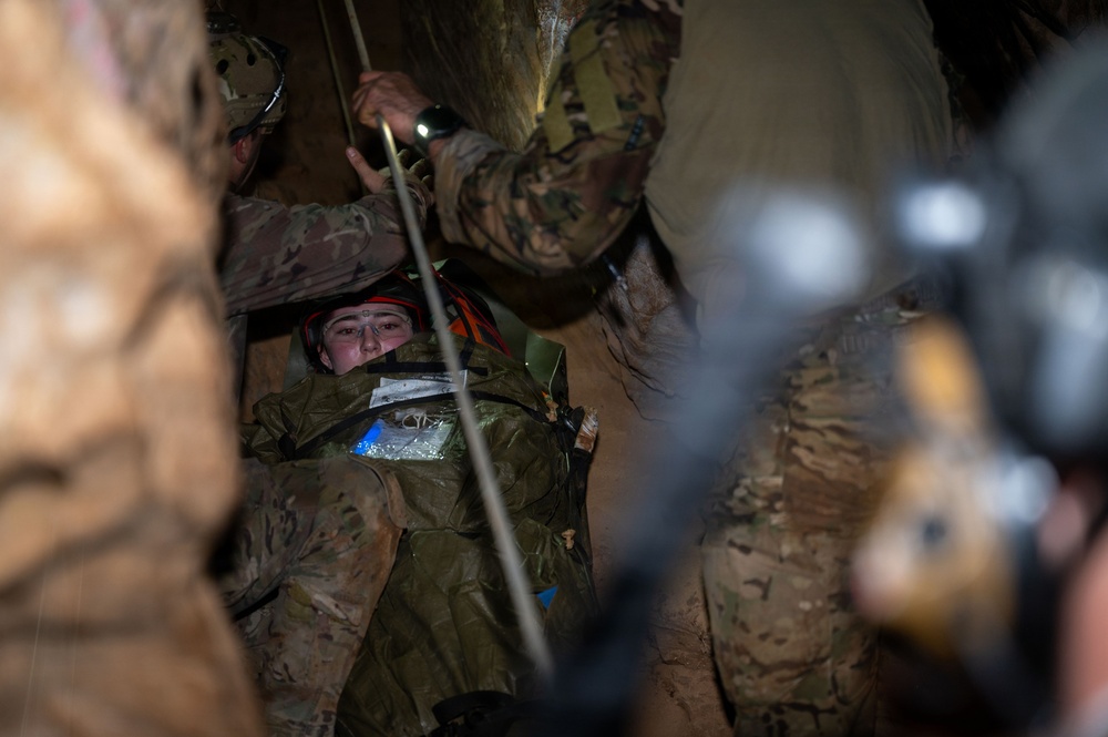Combat Leader Course Cave CSAR