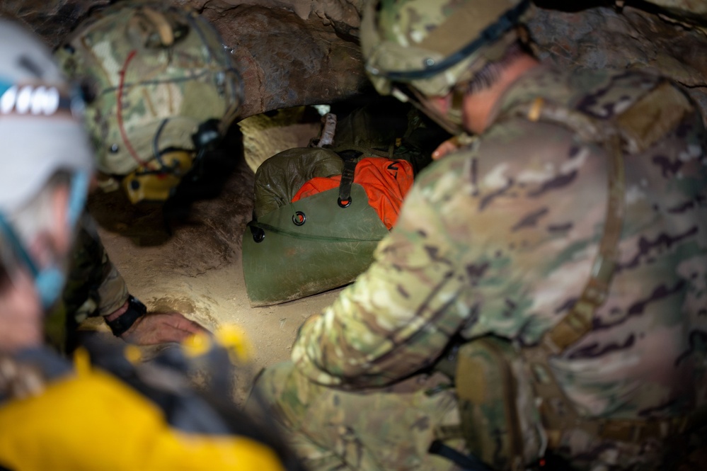 Combat Leader Course Cave CSAR