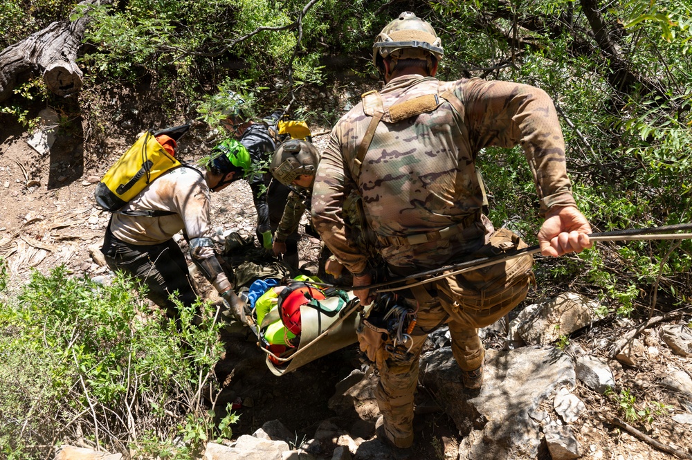 Combat Leader Course Cave CSAR