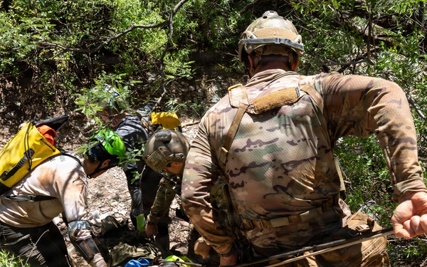 Combat Leader Course Cave CSAR