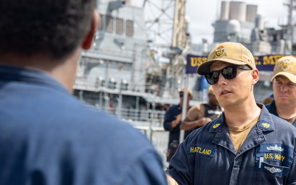 USS Wayne E. Meyer Conducts Sea and Anchor
