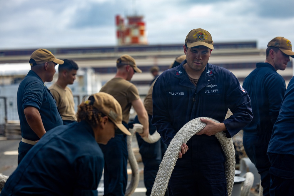USS Wayne E. Meyer (DDG 108) Conducts Sea and Anchor
