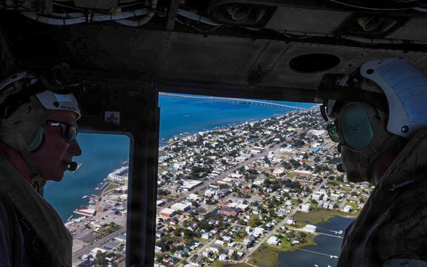 MCI-East Commanding General Conducts Aerial Tour