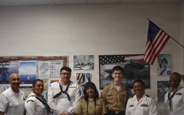 USS Beloit Sailors Visit Namesake City JROTC Unit