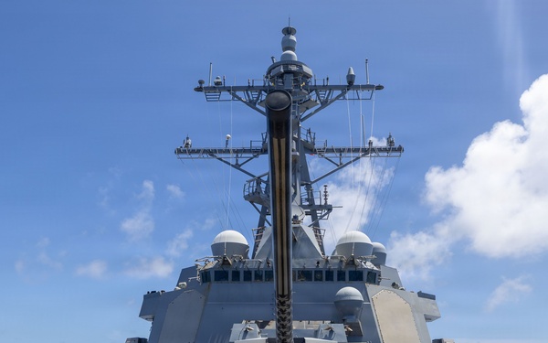 USS Wayne E. Meyer (DDG 108) Conducts Abandon Drill