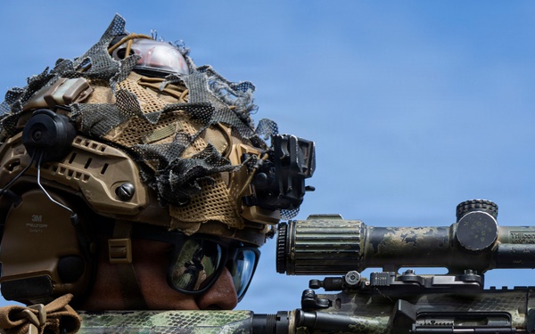 U.S. Marines with 3rd LCT participate in a live-fire basic skills package