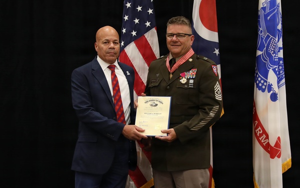 Ohio ARNG conducts ceremony marking transition of state command sergeants major