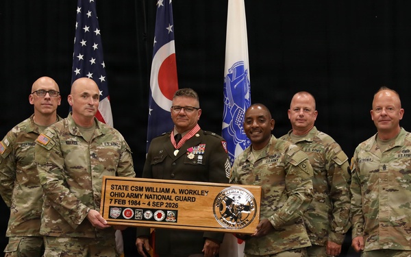 Ohio ARNG conducts ceremony marking transition of state command sergeants major