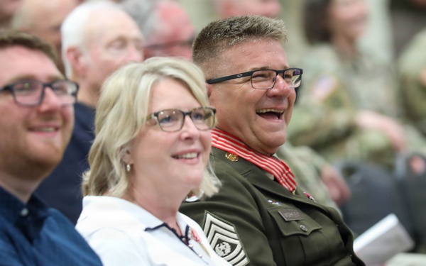 Ohio ARNG conducts ceremony marking transition of state command sergeants major