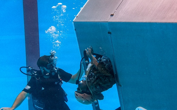 5th Air Naval Gunfire Liaison Company hosts underwater egress training