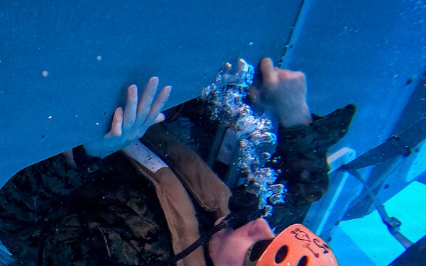 5th Air Naval Gunfire Liaison Company hosts underwater egress training