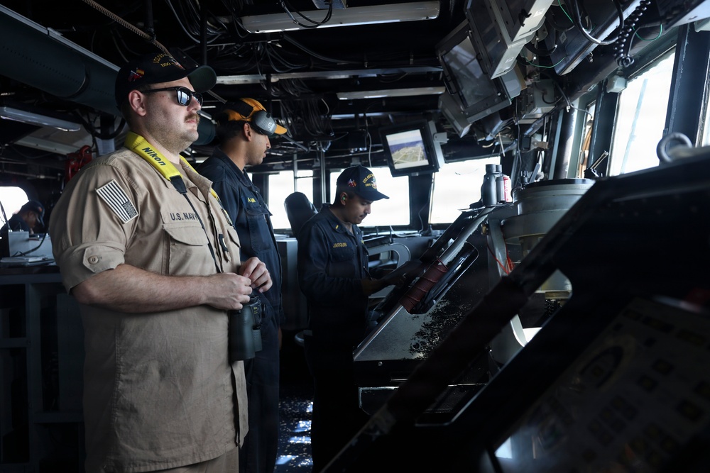 USS Oscar Austin conducts live fire exercise