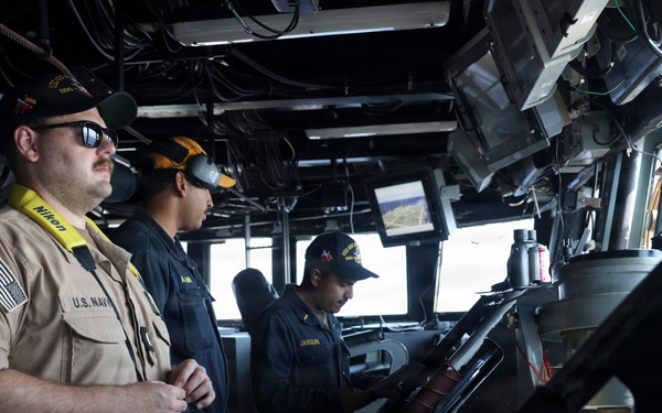 USS Oscar Austin conducts live fire exercise