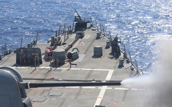 USS Oscar Austin conducts live fire exercise