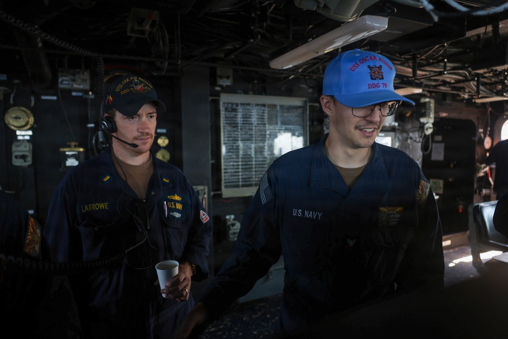 USS Oscar Austin conducts replenishment-at-sea