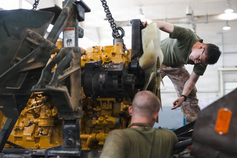 U.S. Marines conduct an RSV engine replacement