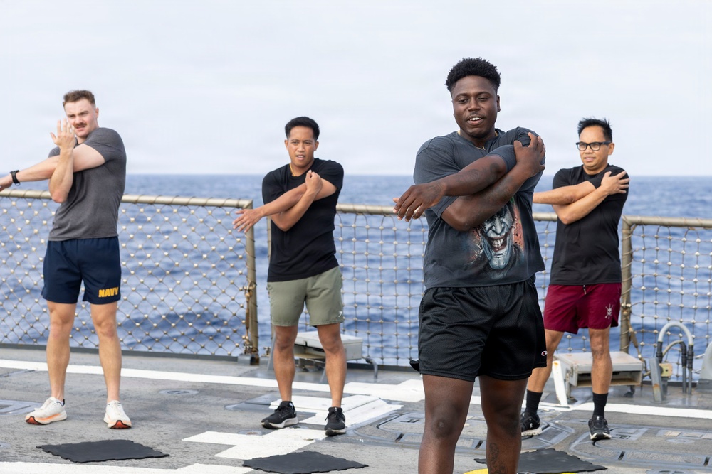 DDG 117 First Cold Fit Club