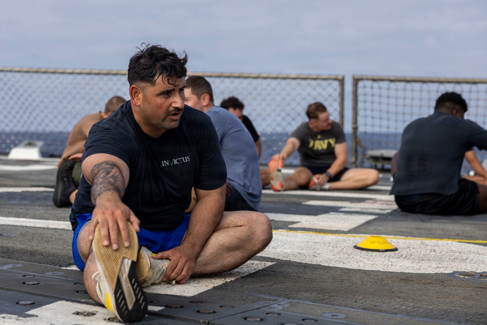 DDG 117 First Cold Fit Club