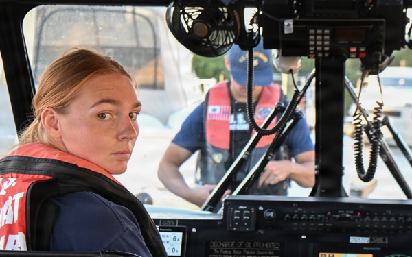 Coast Guard conducts commercial and recreational safety boardings in nation’s capital