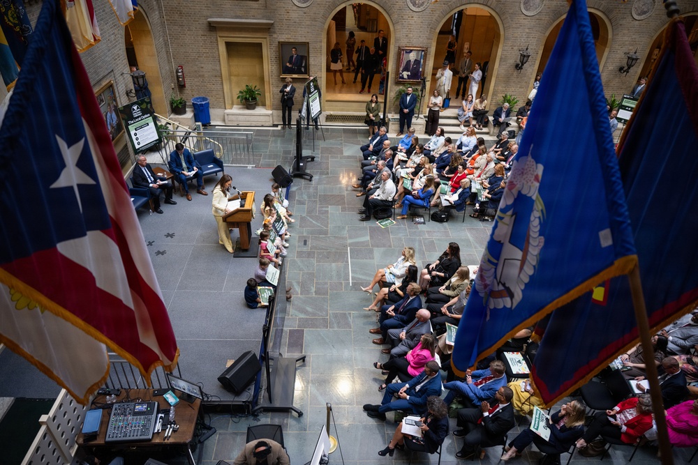 USDA Secretary Brooke Rollins and Secretary Kennedy &amp;quot;Harvest to Hallways&amp;quot; announcement and  press conference, September 24, 2026.