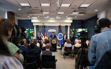 USDA Secretary Brooke Rollins and Secretary Kennedy &amp;quot;Harvest to Hallways&amp;quot; announcement and  press conference, September 24, 2026.