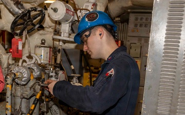 Lube Oil Filter Maintenance