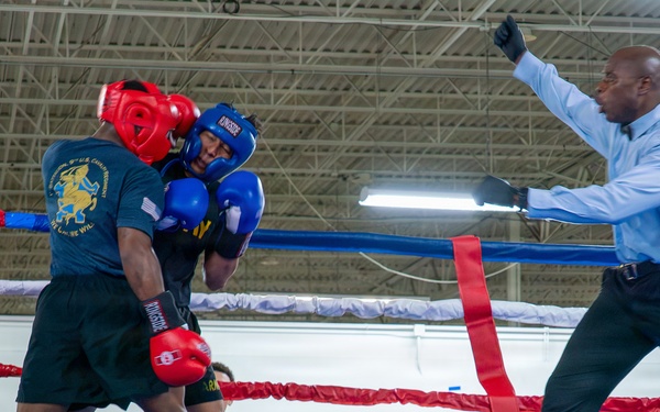 1st Cavalry Division Troopers box head-to-head during Cav Week 105