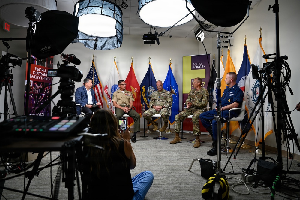 SEA Raines Joins Joint Force Senior Enlisted Leaders at MOAA Forum