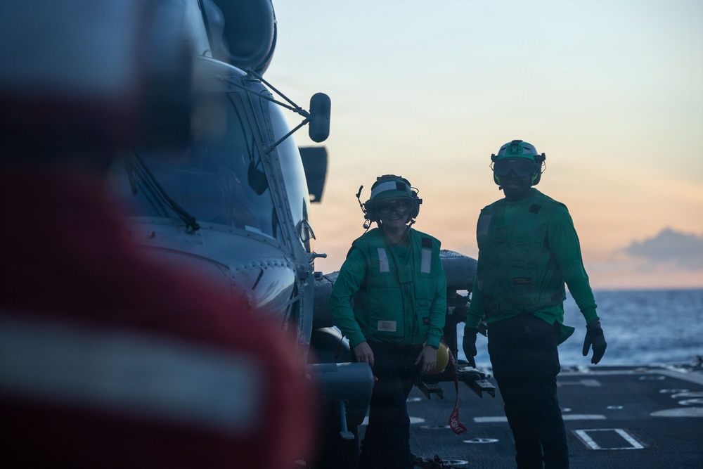 USS Wayne E. Meyer (DDG 108) Conducts Flight Operations