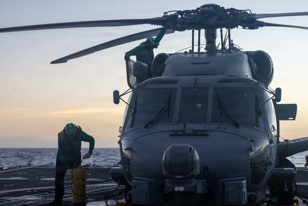 USS Wayne E. Meyer (DDG 108) Conducts Flight Operations