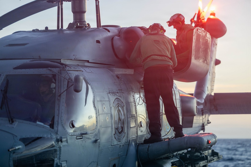 USS Wayne E. Meyer (DDG 108) Conducts Flight Operations