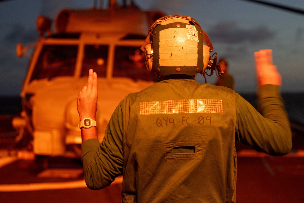 USS Wayne E. Meyer (DDG 108) Conducts Flight Operations