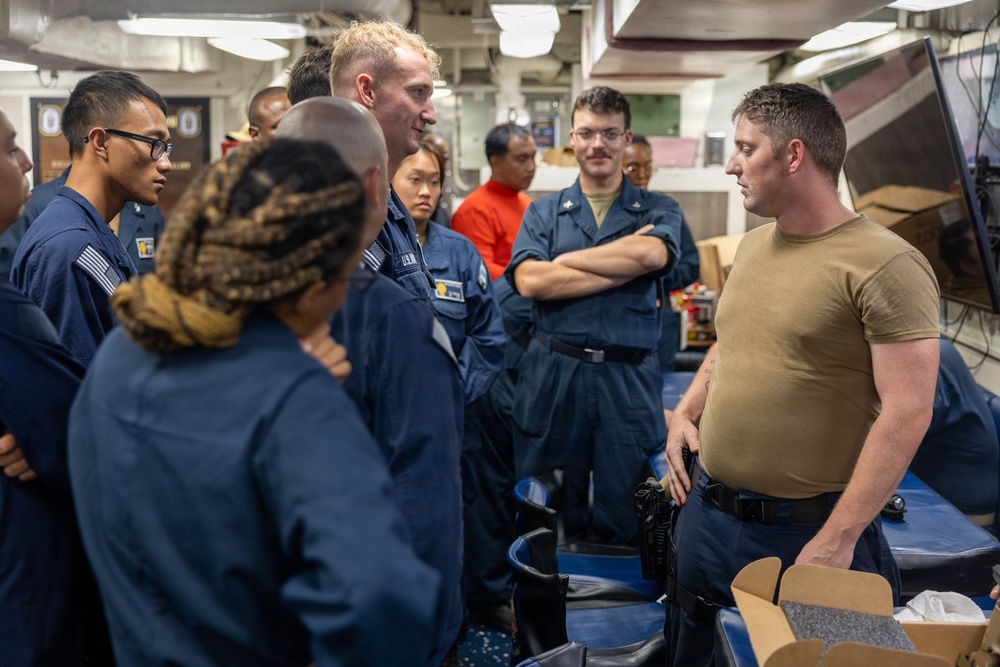 USS Wayne E. Meyer (DDG 108) Conducts Weapon Familiarization