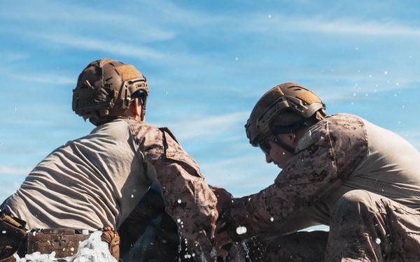 26th MEU MRF conducts dive operations training at Camp Lejeune