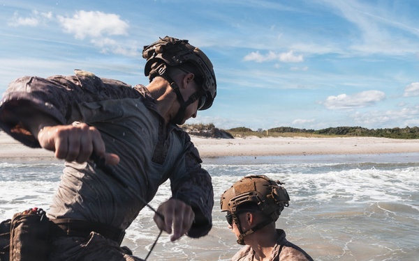 26th MEU MRF conducts dive operations training at Camp Lejeune