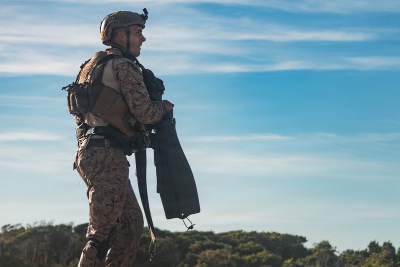 26th MEU MRF conducts dive operations training at Camp Lejeune