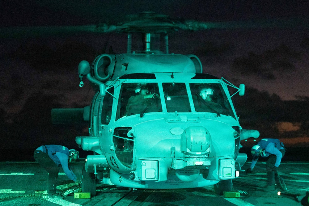 USS Wayne E. Meyer (DDG 108) Conducts Flight Operations