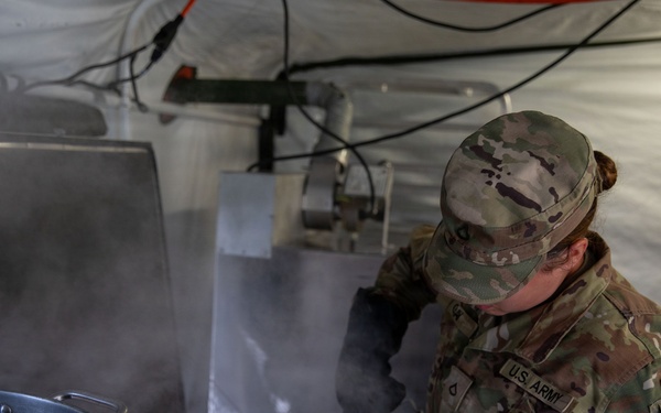 Day 2: 311th Field Hospital Team Executes Field-Feeding Mission During Connelly Competition