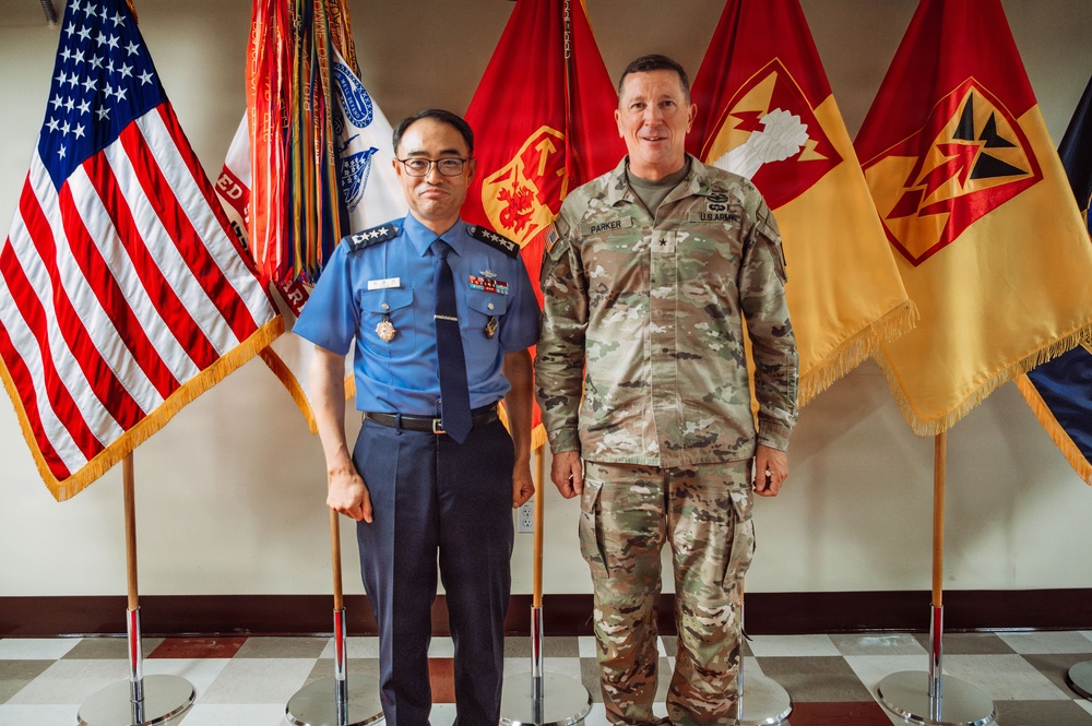94th AAMDC Hosts Republic of Korea Air Force Operations Commander