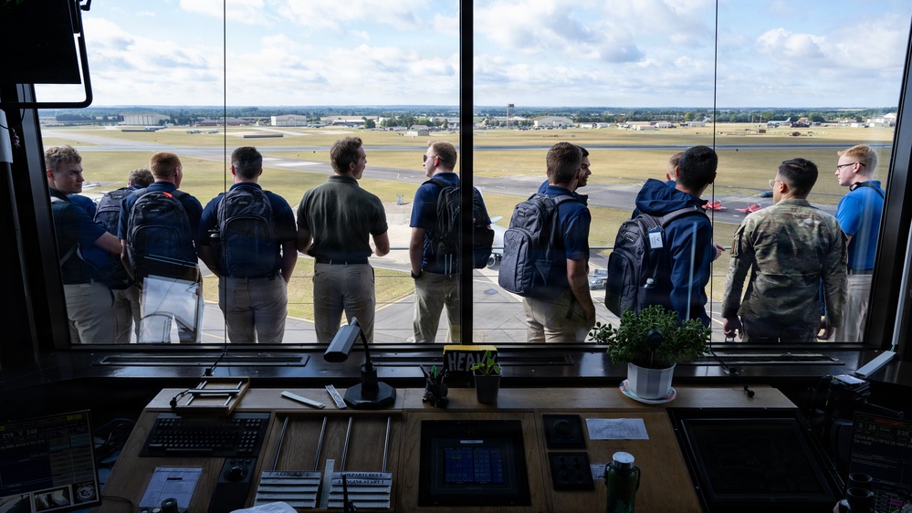 AF cadets visit RAF Mildenhall