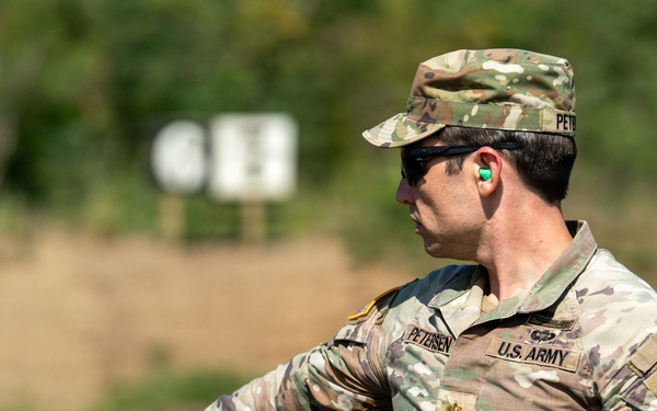 Delaware Army National Guard conducts M17 training
