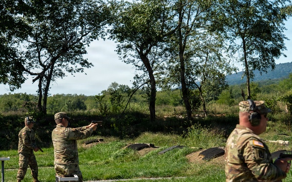 Delaware Army National Guard conducts M17 training