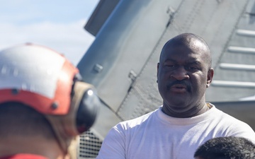 USS Wayne E. Meyer (DDG 108) Conducts Aviation Firefighting Drill