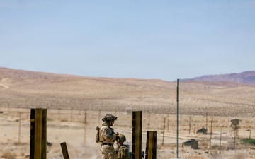 U.S. Marines with 3d LAR, 1st MARDIV train with MAAWS